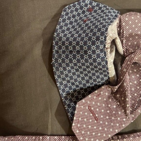 Interesting Johnston & Murphy men's M shirt - Picture 4 of 7